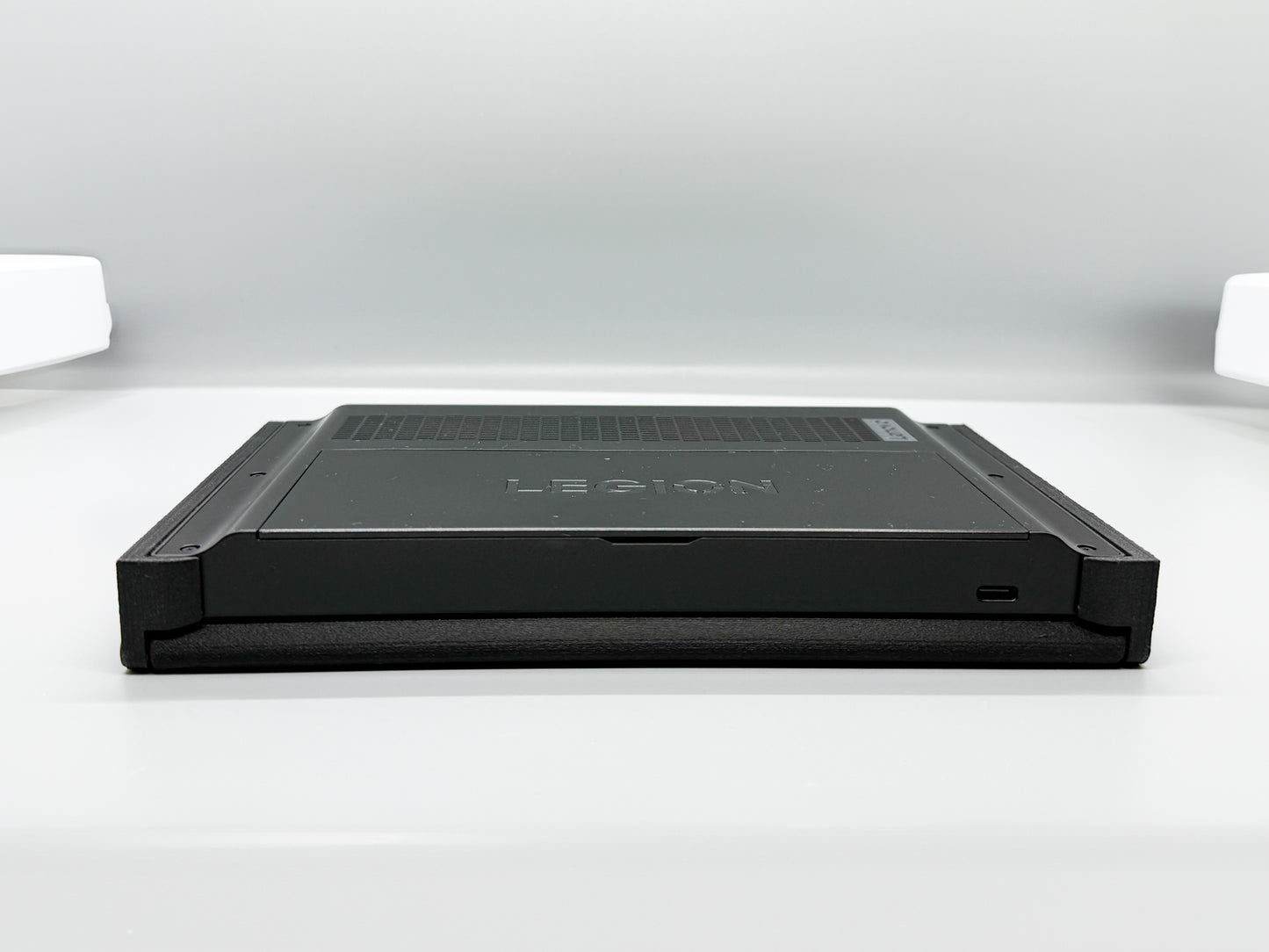 Type cover with keyboard - designed to fit Legion Go